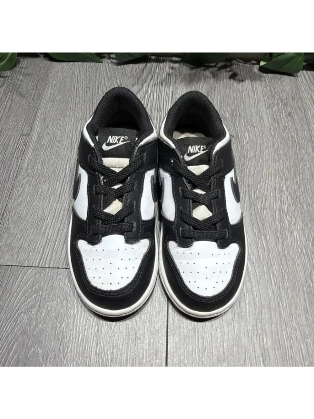 Nike Dunk Low Panda Kids Size 10C Toddler Black White Sneakers